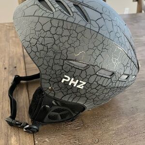 PHZ Ski/ Snowboard Helmet- Gray- Adult large 59-61cm